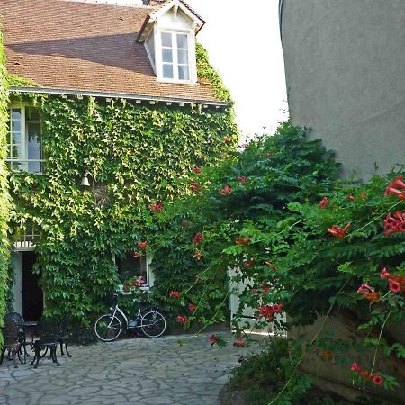 Hotel La Vigne Vierge Châteauneuf-sur-Loire Exterior foto